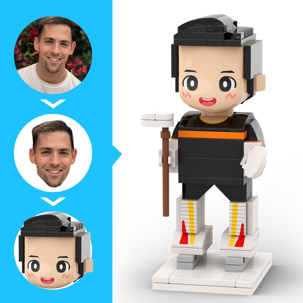 Gepersonaliseerde Bakstenen Hoofdfiguur Van Een Hockeyspeler Die Op De Grond Knielt Ter Ere Van Zijn Werk Als Cadeau - minebricknl