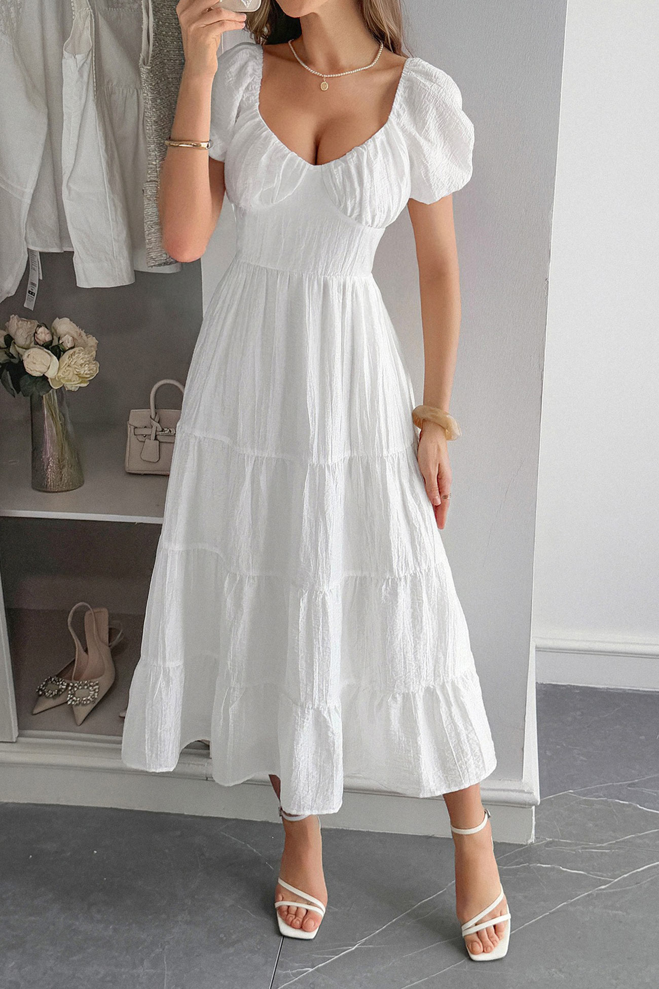 Low Cut Puff Sleeve Backless Tiered Dress