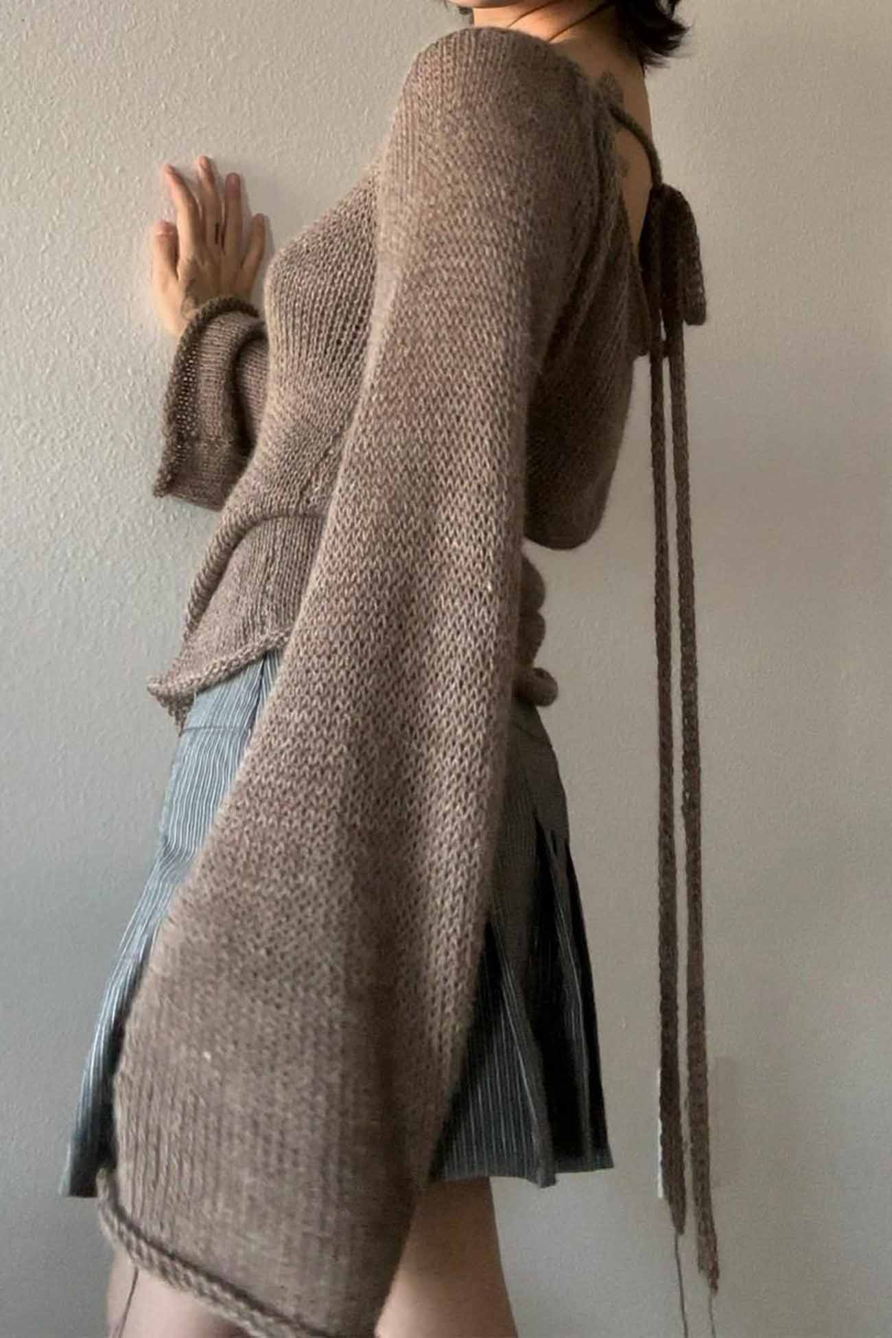 Back tape Bell-sleeve Knit ジュエミ juemi