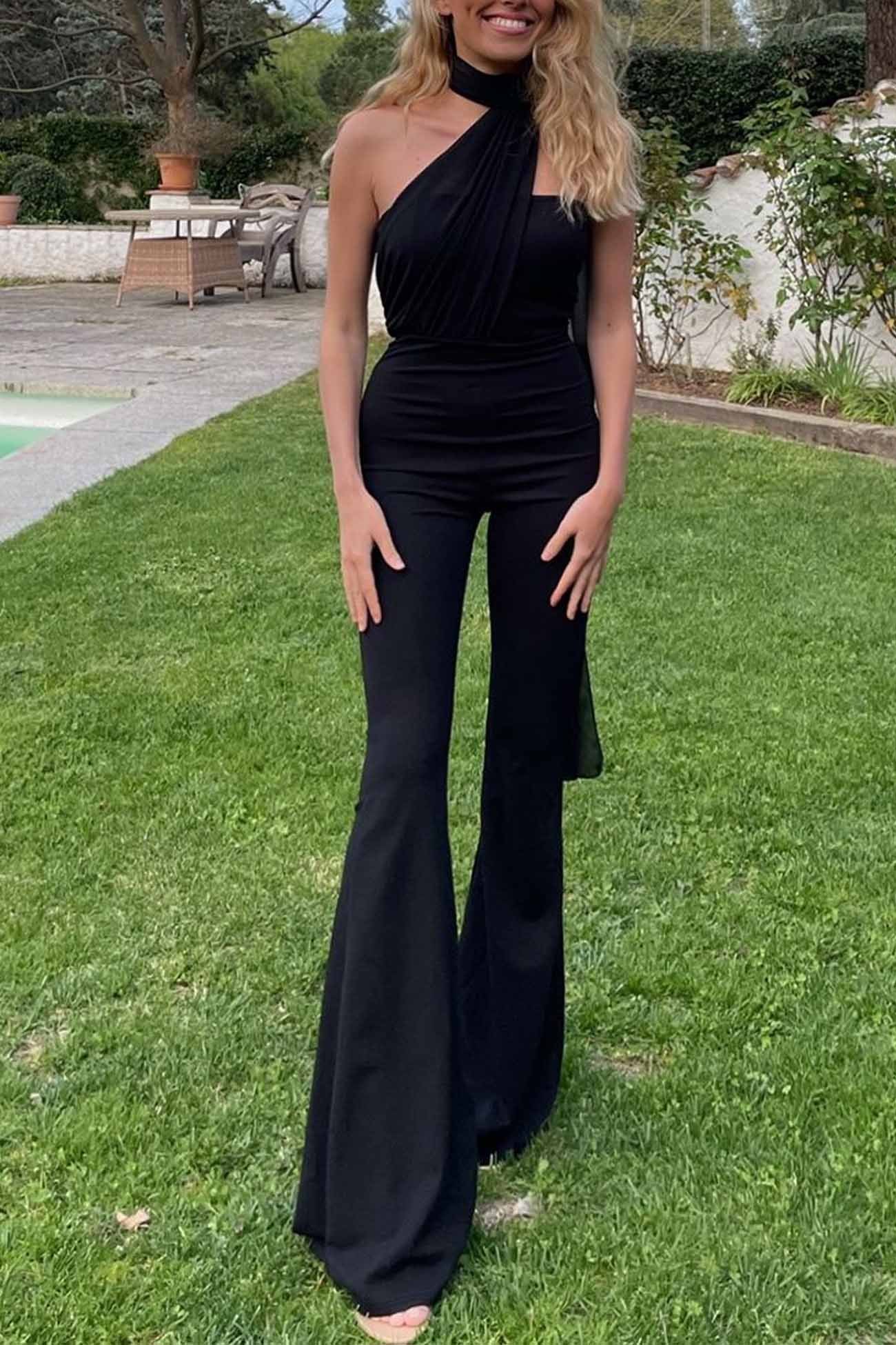 Chocker Neck Ribbon Flared Jumpsuits