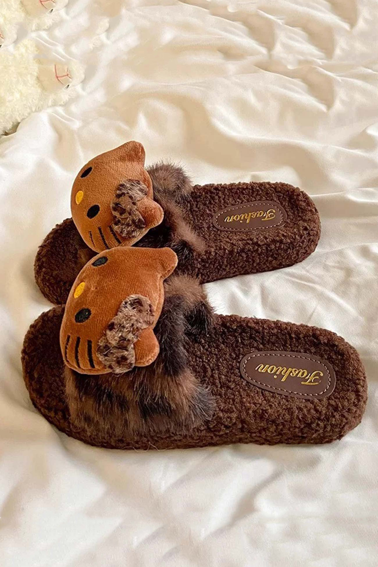 Leopard Print Cartoon Plush Slippers