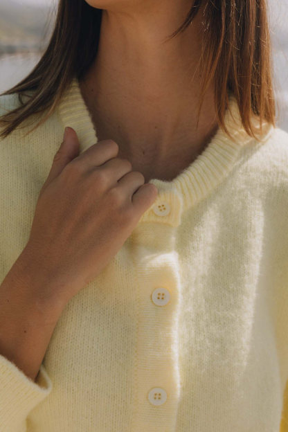Macarons Color Button-up Short Cardigan