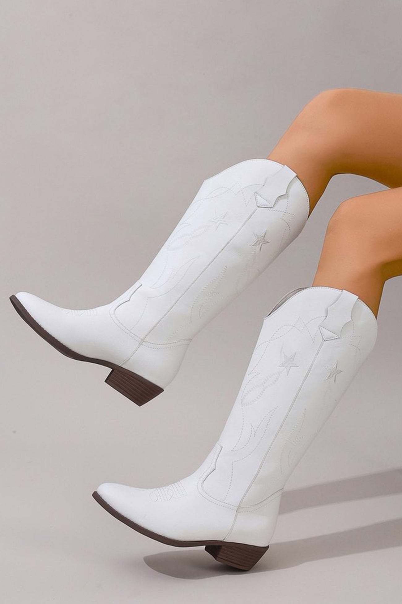 Pentagram Embroidered Chunky Heel Western Boots
