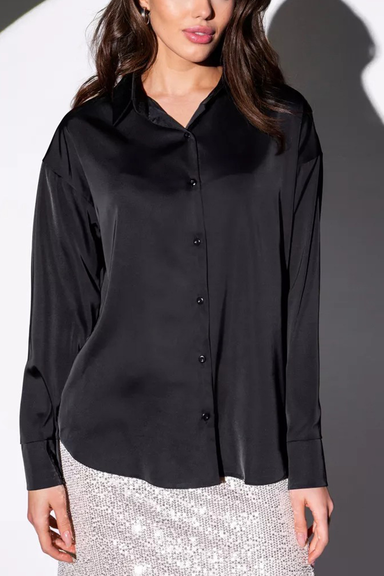 Solid Color Slim Fit Blouse