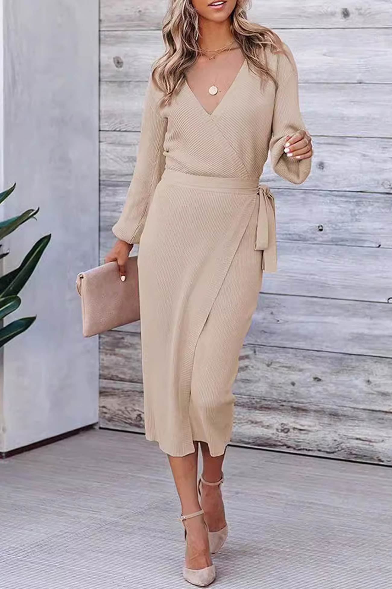 V Neck Tie-waist Slit Knit Dress