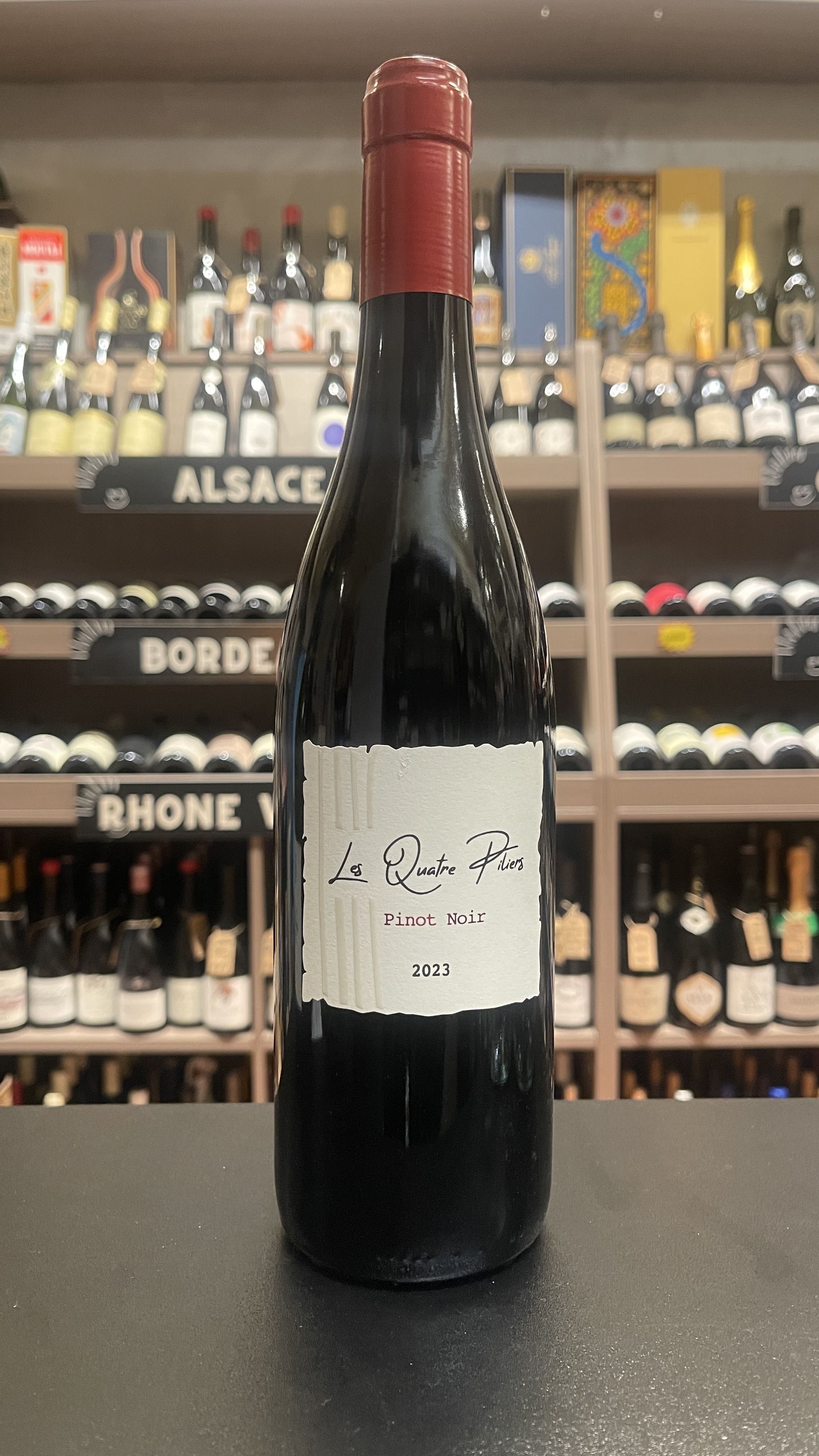 Les Quatre Piliers Pinot Noir 2023