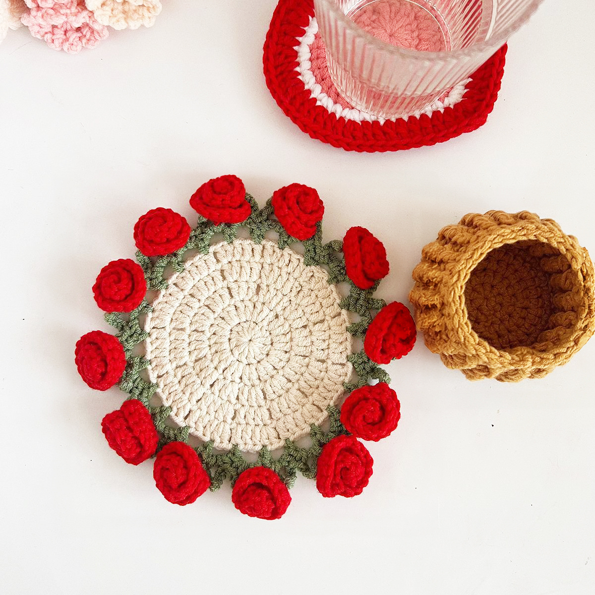 Mother's Day Gifts Handmade Crochet Rose Bouquet Coaster Set Transformable Floral Coaster & Home Decor Unique Eco-Friendly Gift