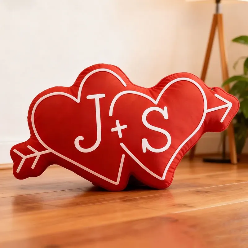 Personalisierter Kissenbezug Mit Herzmotiv Und Pfeilen – Romantisches Valentinstagsgeschenk - namenecklacede