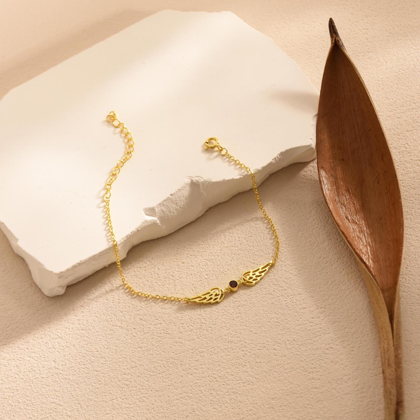 Personalisiertes Geburtsstein-engelsflügel-armband Mit Individuellem Geburtsmonats-edelstein, Verstellbares Armband Mit Schutzengelflügel Und Geburtsstein-anhänger - namenecklacede