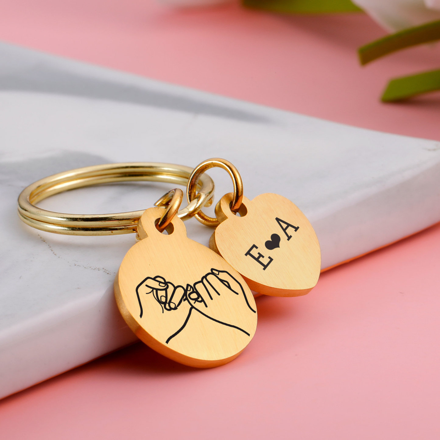 Schlüsselanhänger-set „pinky Promise" – Personalisierter Pinky-schwur-schlüsselanhänger, Partner-schlüsselanhänger Für Beste Freundinnen – Geschenk Zum Jahrestag Oder Valentinstag - namenecklacede