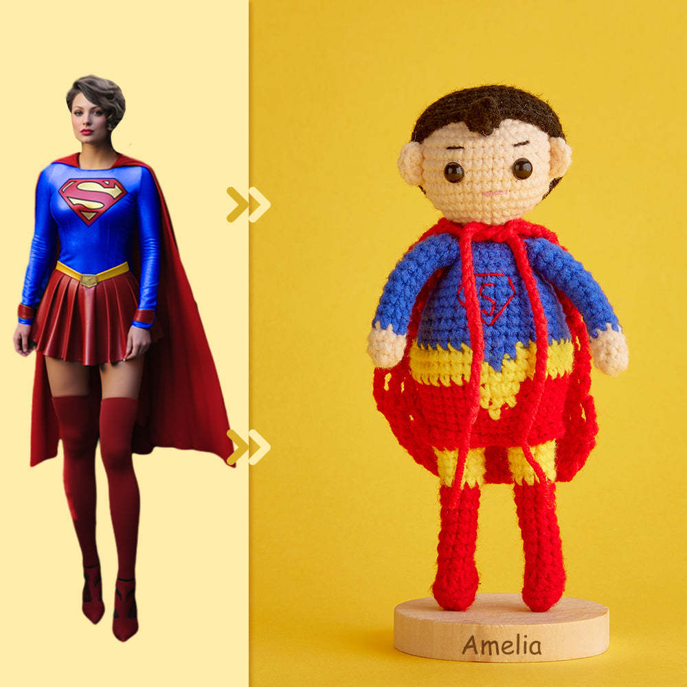 Ganzkörper Anpassbare 1-personen-häkelpuppe, Personalisierte Geschenke, Handgewebte Minipuppen – Supergirl - ihrenamenskettede
