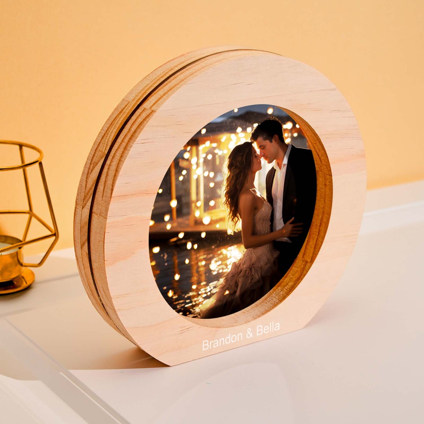 Runde Holztafel Mit Individuellem Foto - ihrenamenskettede