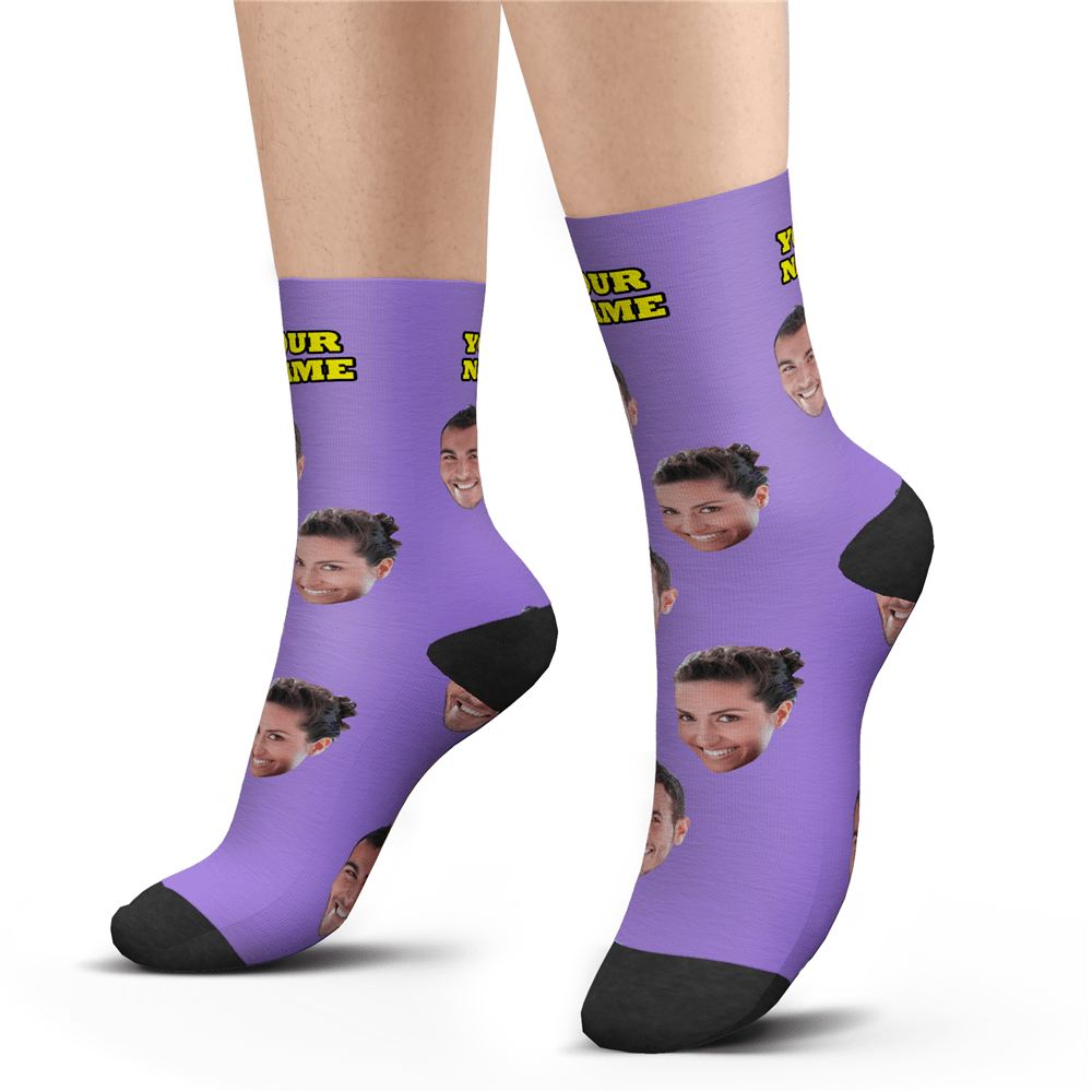 Personalisierte Fotosocken Als Weihnachtsgeschenk: Socken Mit Individuellem Gesicht Und Ihrem Text, 3d-vorschau, Bunte Socken - namenecklacede