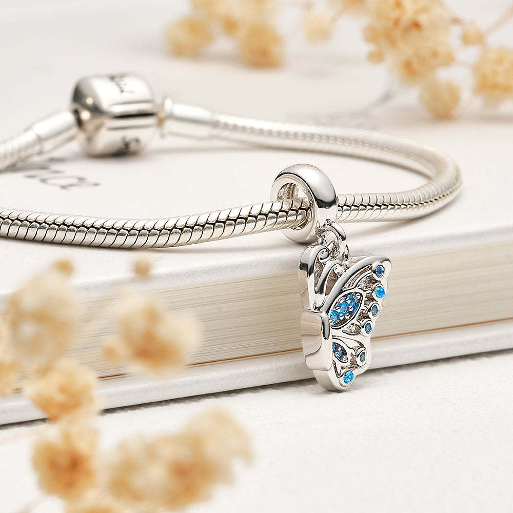 Individueller Foto-charm „schmetterlingsflügel, Blauer Diamant“. - ihrenamenskettede