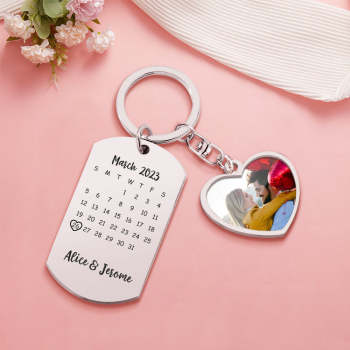 Personalisierter Fotokalender-schlüsselanhänger, Personalisiertes Save-the-date-schlüsselanhänger-geschenk - ihrenamenskettede