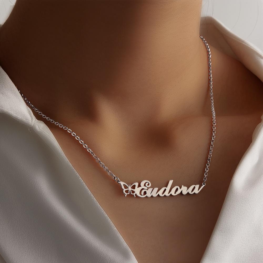 Personalisierte Namenskette Mit Schmetterling, Individuelle Hübsche Namenskette, Einzigartiges Geschenk Für Sie - ihrenamenskettede