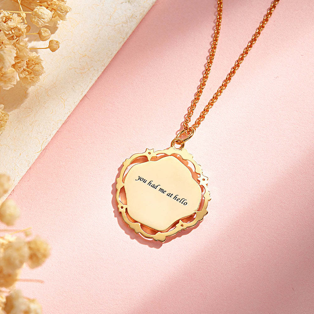 Personalisierte Kalender-halskette, Kreatives Gedenk-liebesgeschenk - ihrenamenskettede