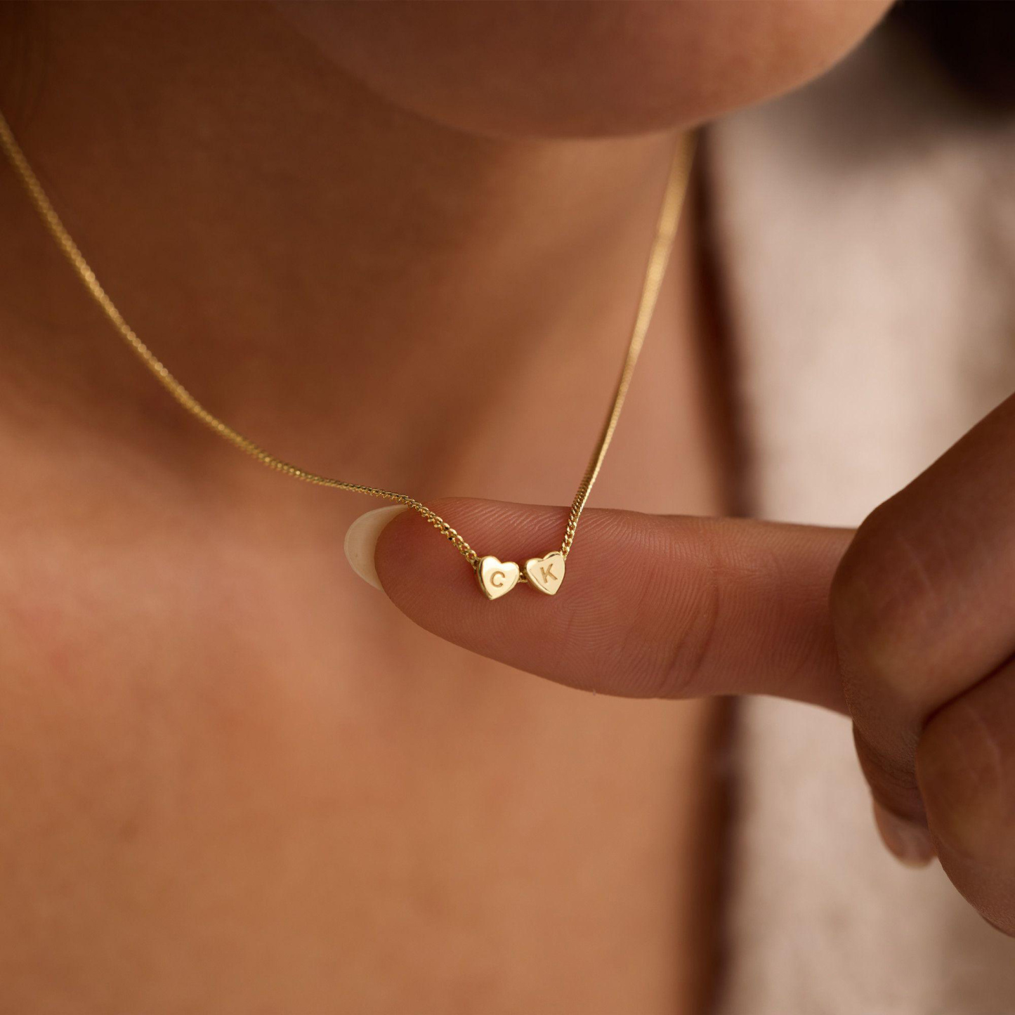 Personalisierte Herzkette Mit Initialen – Individuelle Herzkette Mit Initialen Für Paare – Halskette Mit Initialen Für Familie Oder Partner – Geschenkidee Für Sie - namenecklacede