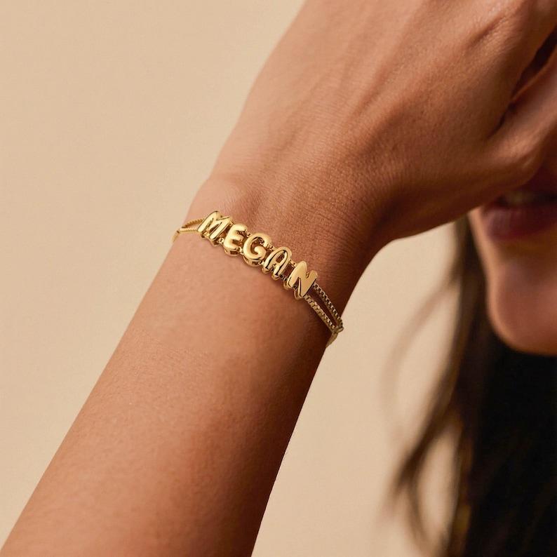 Personalisiertes Namensarmband Mit Individueller Bubble-buchstaben-gestaltung, Graviertes Namensarmband, Namensarmband Für Brautjungfern, Geschenk Für Sie - namenecklacede