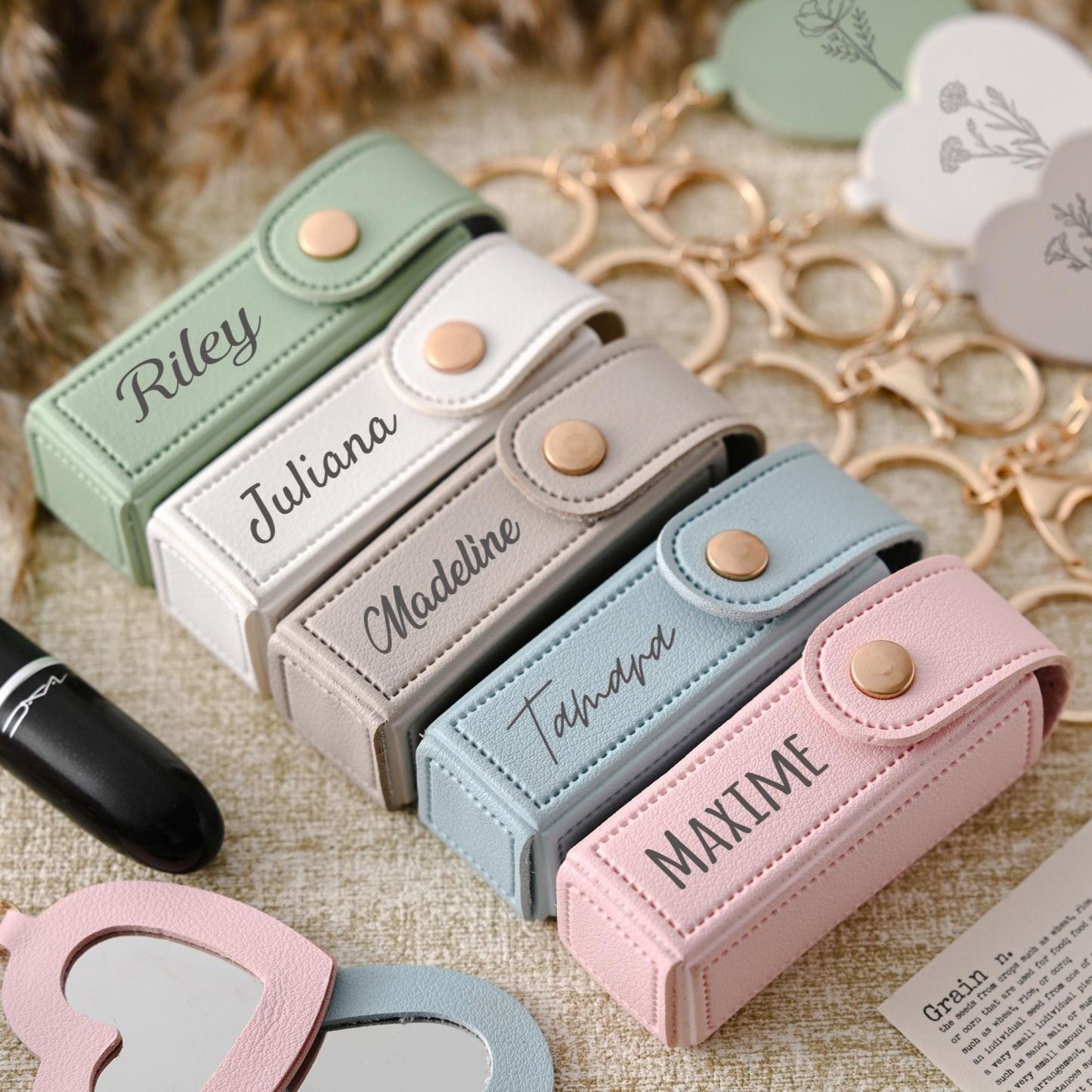 Personalisierter Lippenstiftbeutel-schlüsselanhänger Mit Individuellem Namen, Aufbewahrungstasche Gegen Verlust, Lippenstiftetui Mit Spiegel, Geschenk Für Sie - namenecklacede