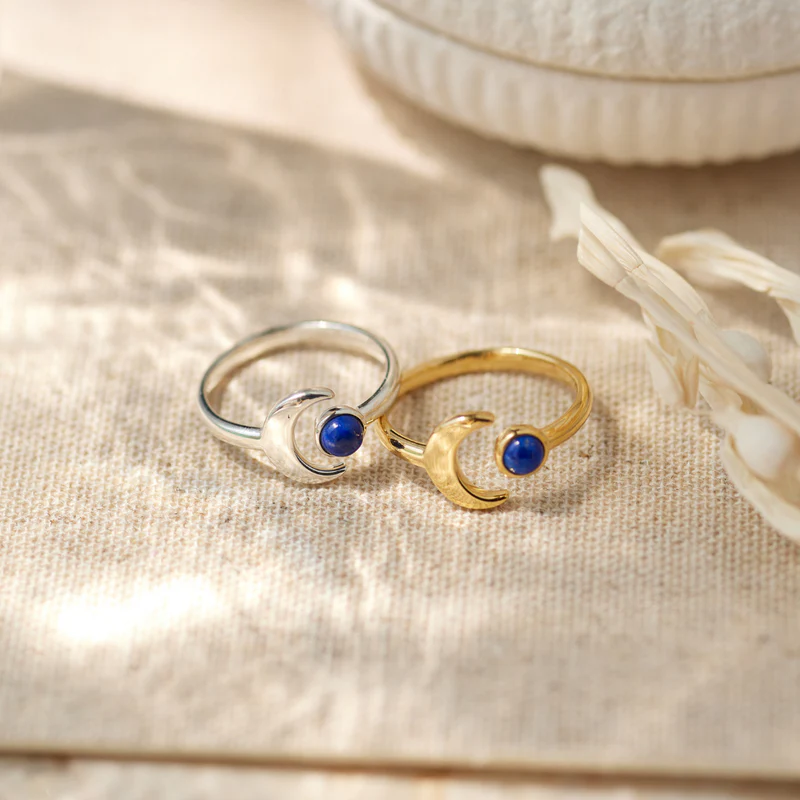 Kosmischer Mond- Und Lapislazuli-statement-ring, Mondgöttin-lapislazuli-silberring