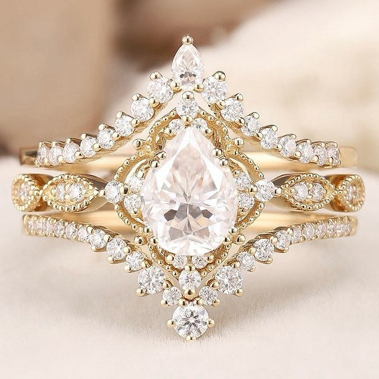Crown Diamond Ring Trendy Women’s Jewelry Sparkling Romantic Surprise Ring For Her
