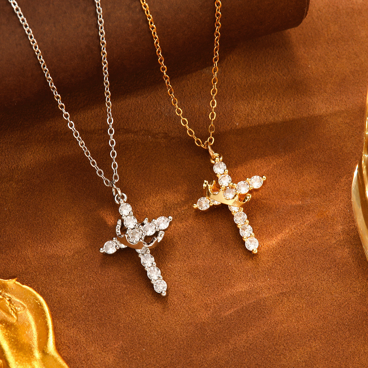 Sparkling Spin Cross Necklace Dazzling Rotatable Crown Cross Necklace De-Stress Necklace