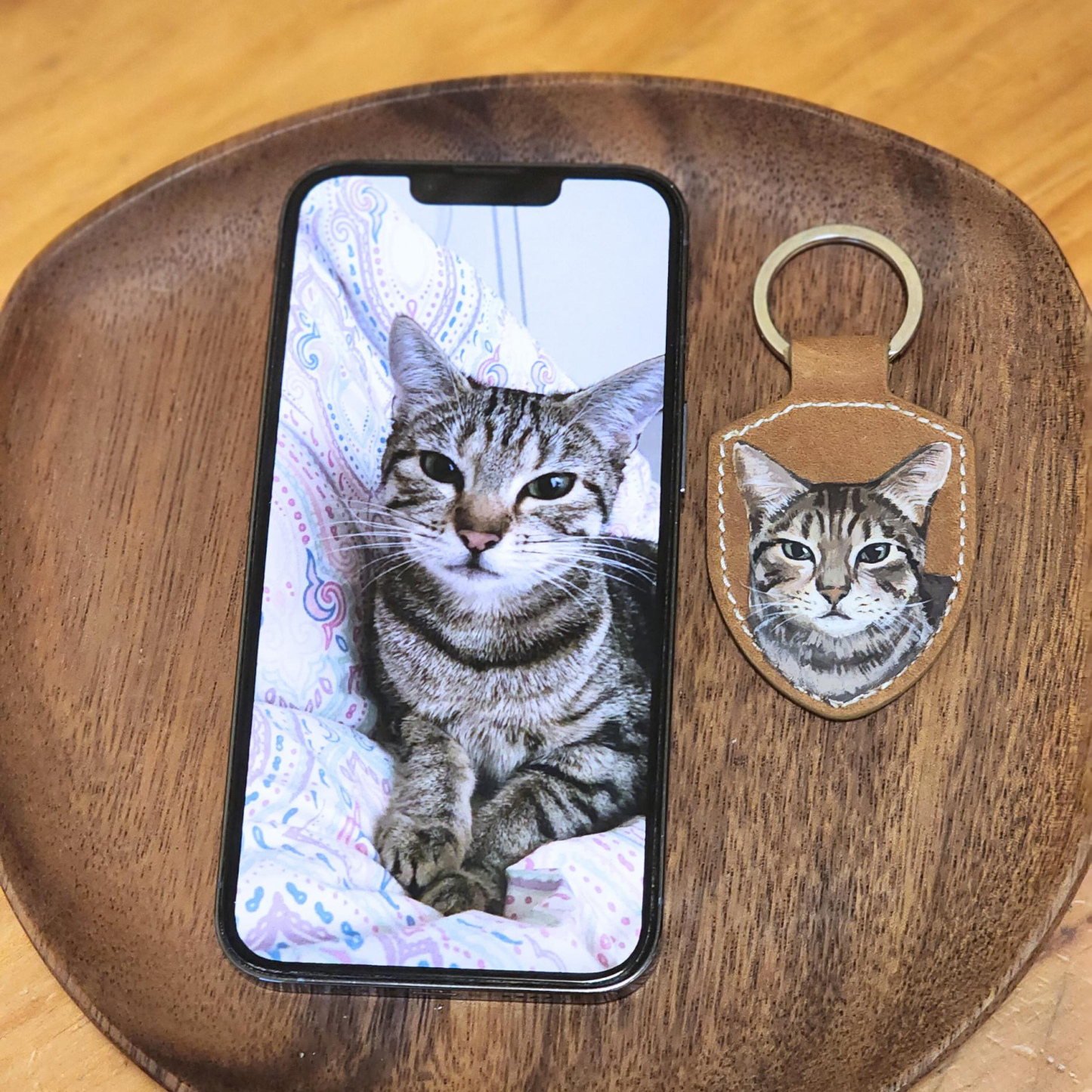 Hand Painted Leather Pet Portrait Keychain Custom Dog Cat Painting Leather Keyring Personalized Pet Memorial Key Fob