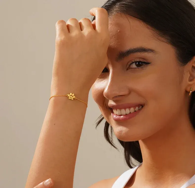 Custom Paw Print Bracelet & Personalized Pet Name Jewelryfor Pet Lovers