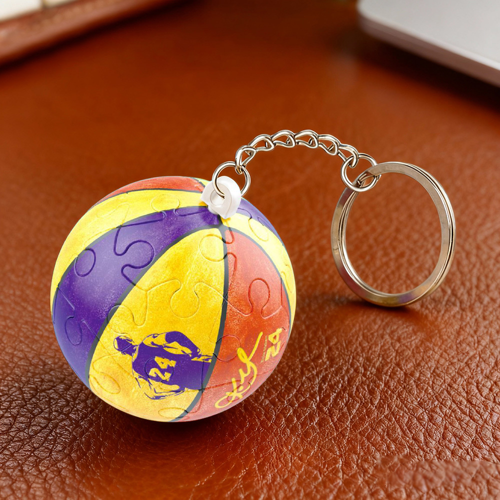 3D Puzzle Ball Keychain Sports Ball Puzzle Keyring Mini Soccer Basketball Globe Keychain Funny 3D Spherical Puzzle Keychain