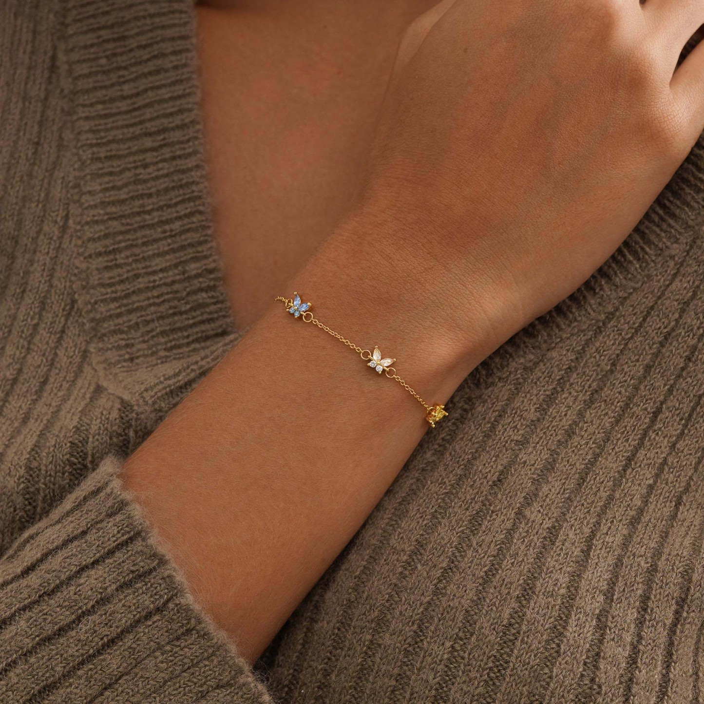 Personalized Butterfly Birthstone Bracelet Custom 1 to 5 Birthstones Jewelry Custom Family Members Names Bracelet Custom Gift for Mom Mother's Day Gift for Wife