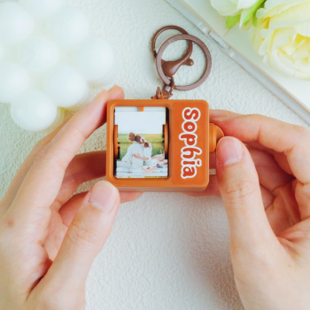 Custom Flip Photo Keychain Personalized Flip Photo Keychain with Automatic Reel Flip Photo Keychain Surprise Gifts