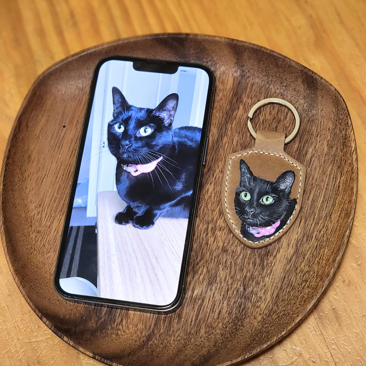 Hand Painted Leather Pet Portrait Keychain Custom Dog Cat Painting Leather Keyring Personalized Pet Memorial Key Fob