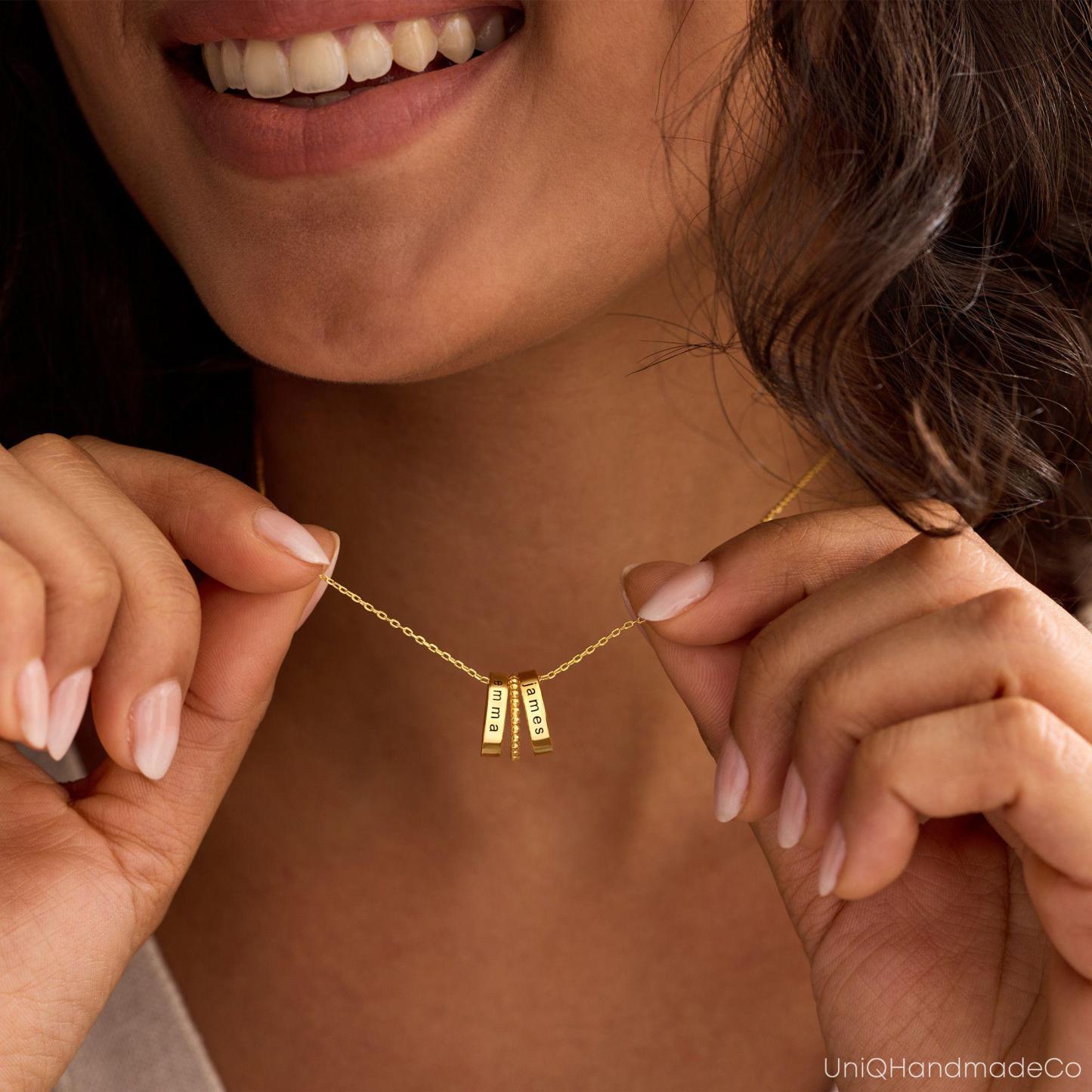 Personalized Two Names Engraved Circle Name Necklace Custom Family Name Circle Pendant Gift For Her