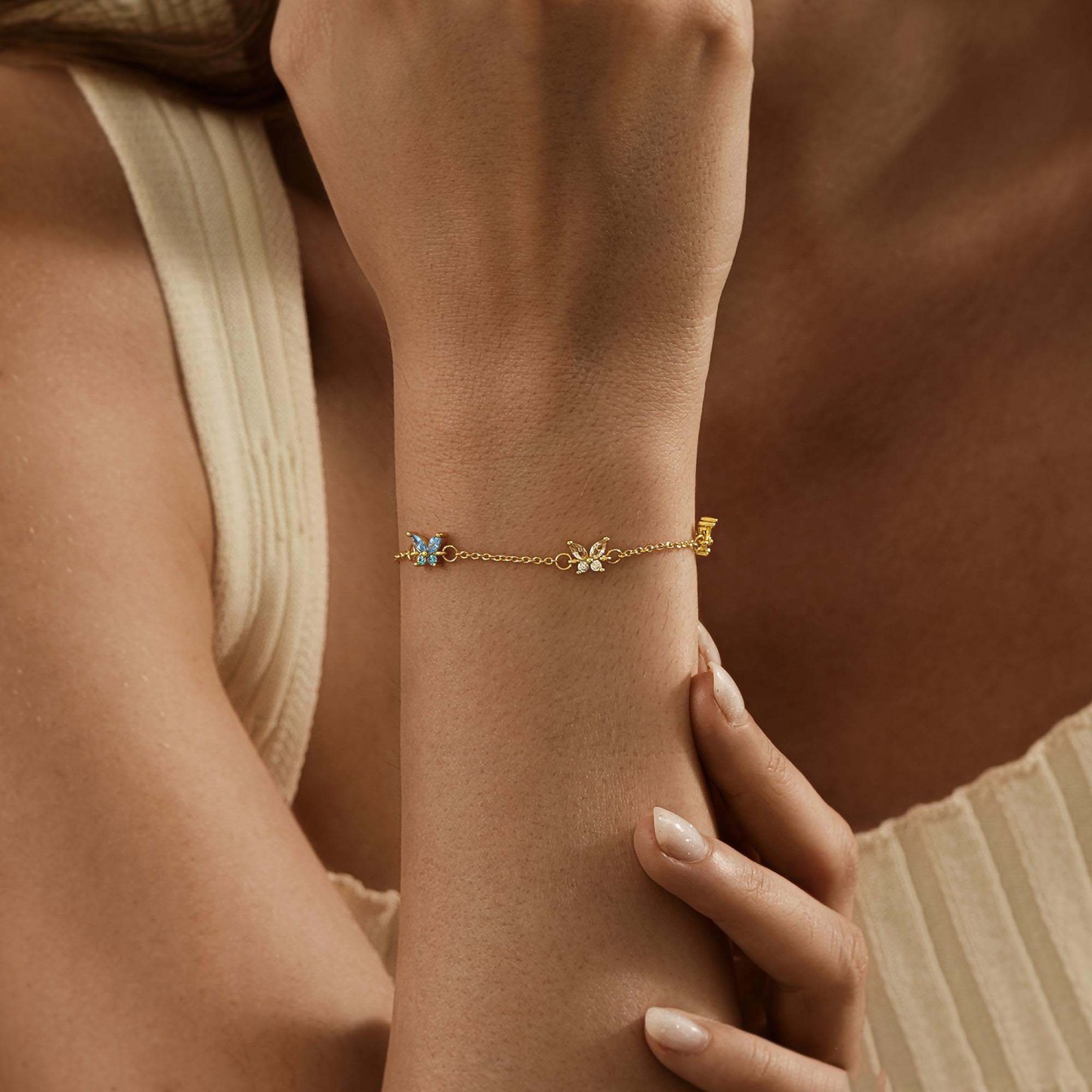 Personalized Butterfly Birthstone Bracelet Custom 1 to 5 Birthstones Jewelry Custom Family Members Names Bracelet Custom Gift for Mom Mother's Day Gift for Wife