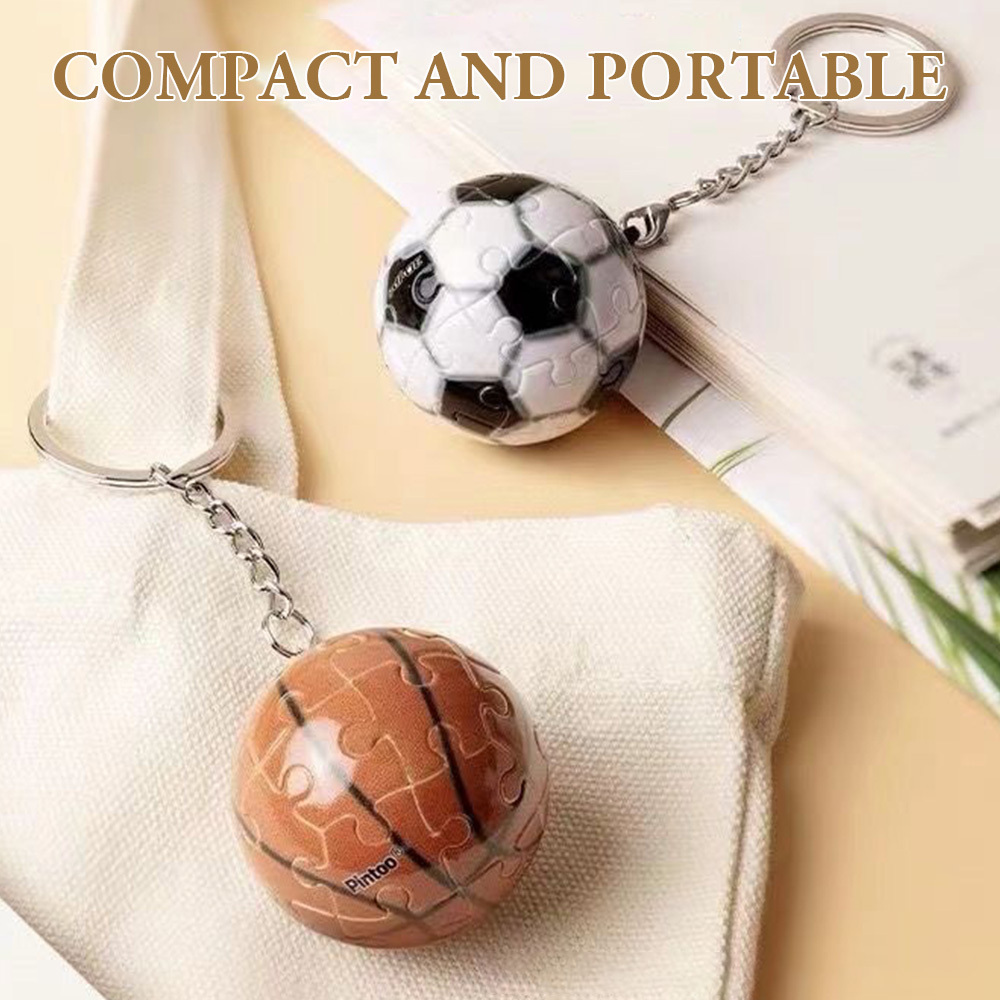 3D Puzzle Ball Keychain Sports Ball Puzzle Keyring Mini Soccer Basketball Globe Keychain Funny 3D Spherical Puzzle Keychain
