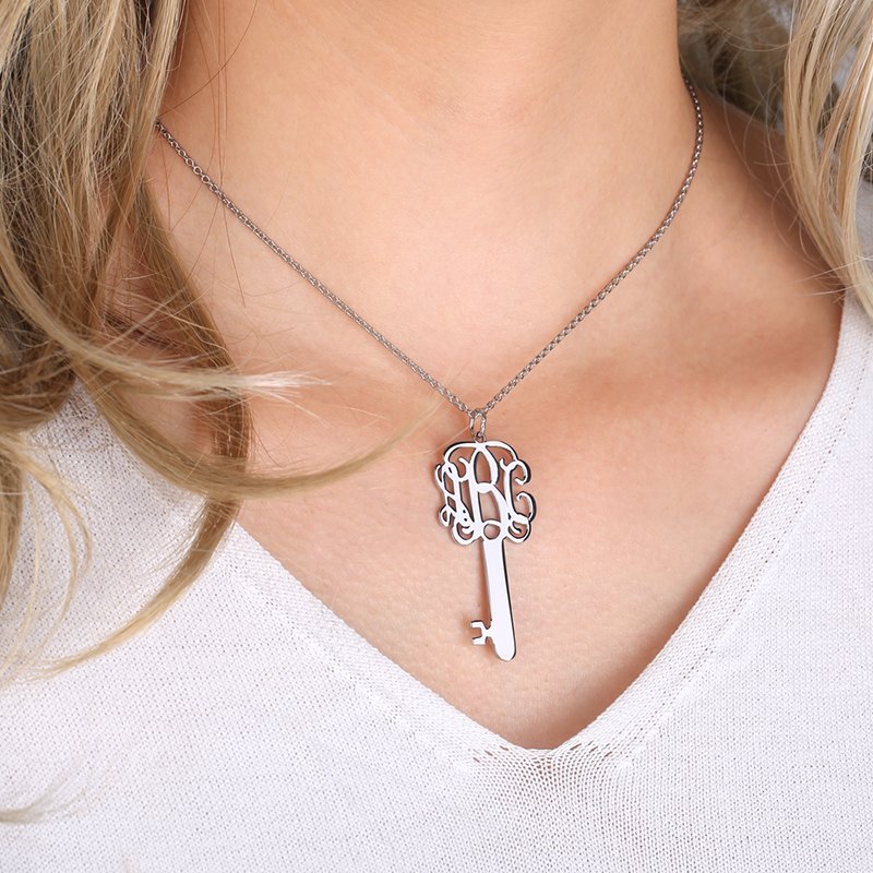 Key Monogram Necklace Silver