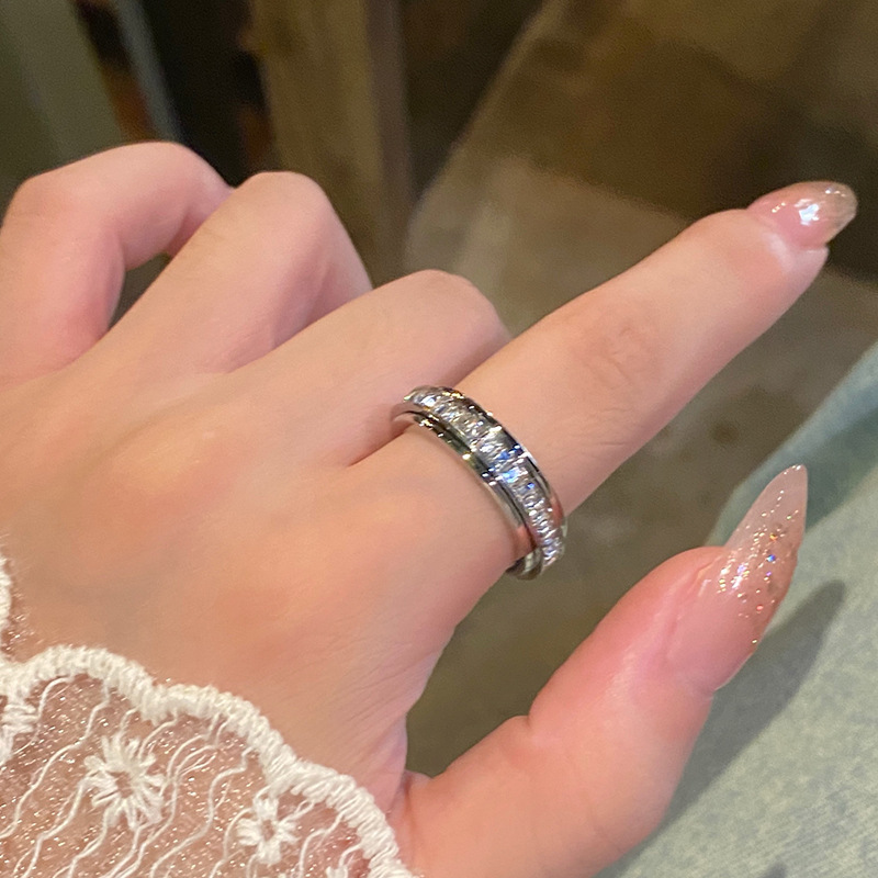 Cosmic Orbit Starry Spinner Ring – Touch the Stars with a Rotatable Sky Band Rotating Starlit Band for Stress Relief & Style