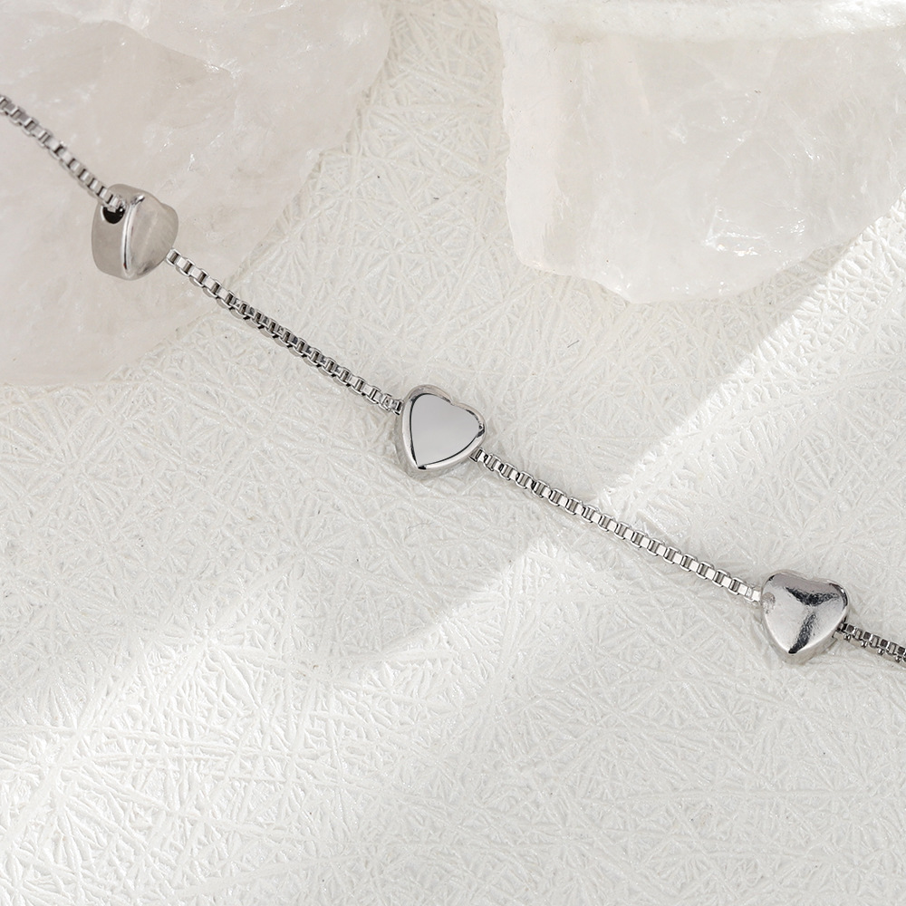 Heart-Shaped Bracelet – Sweet Love Jewelry Gift for Girlfriend on Valentine’s Day