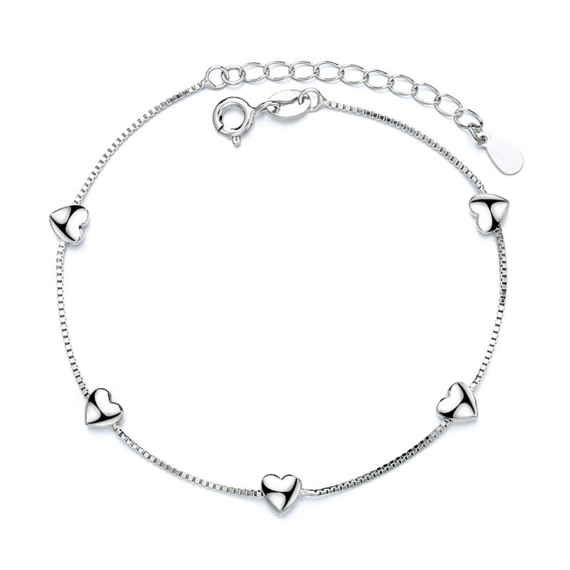 Heart-Shaped Bracelet – Sweet Love Jewelry Gift for Girlfriend on Valentine’s Day