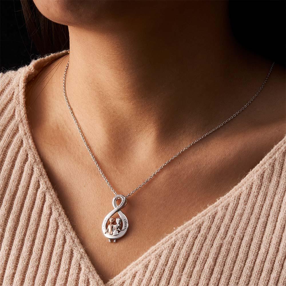 Elegant Engraved Zircon Necklace Sister Sitting Together Pendant Mother's Day Gift - NameNecklace