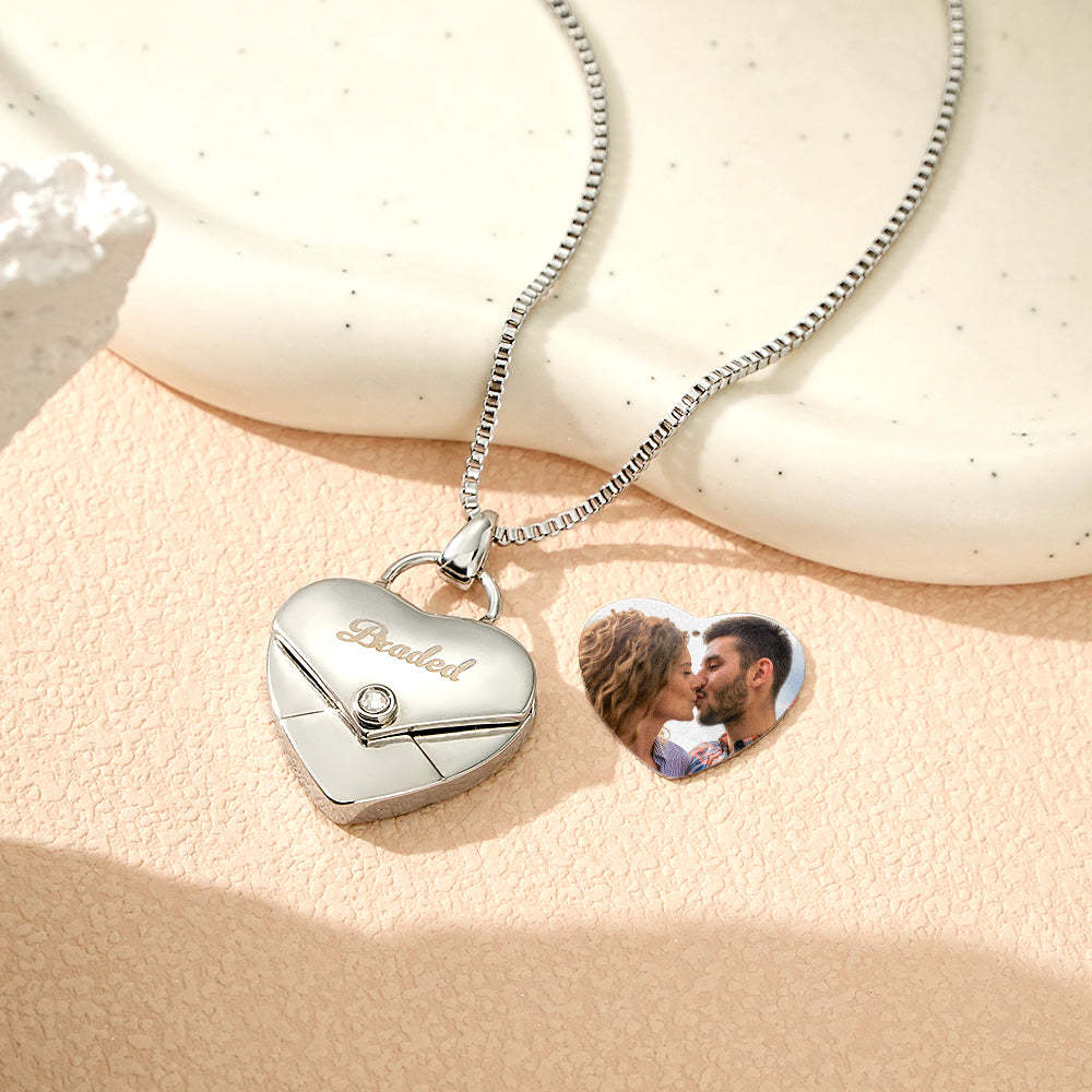 Couple Envelope Lettering Magnetic Necklace - NameNecklace
