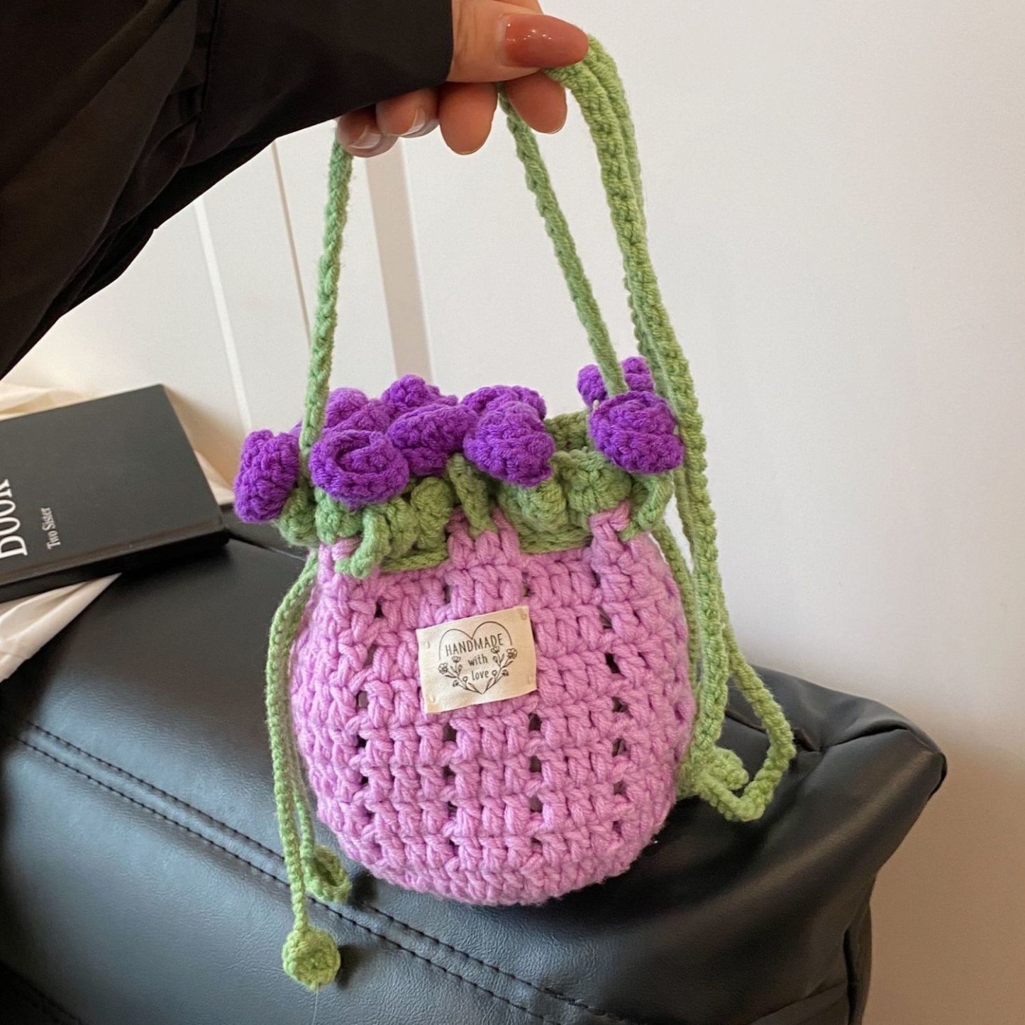 Hand-Knitted Rose Design Mini Bucket Bag Crocheted Flower Drawstring Bag Cute Crocheted Rose Bucket Bag