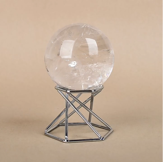 Magic Crystal Ball Stand - namenecklace