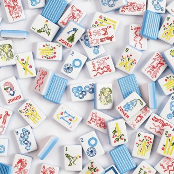 Luxury Three-Layer Acrylic American Mahjong Tile Set — 160 Hand-Painted Tiles with Wedgwood Blue Ombré