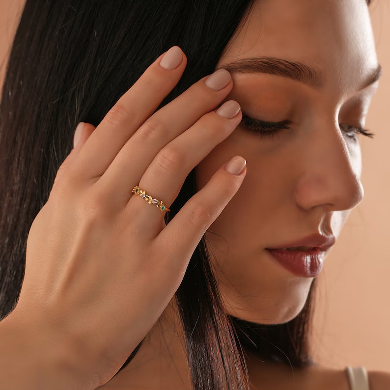 Personalized Mothers Ring With 1 To 5 Birthstones Custom Family Birthstone Ring Personalized Floral Engraved Mother's Day Gifts