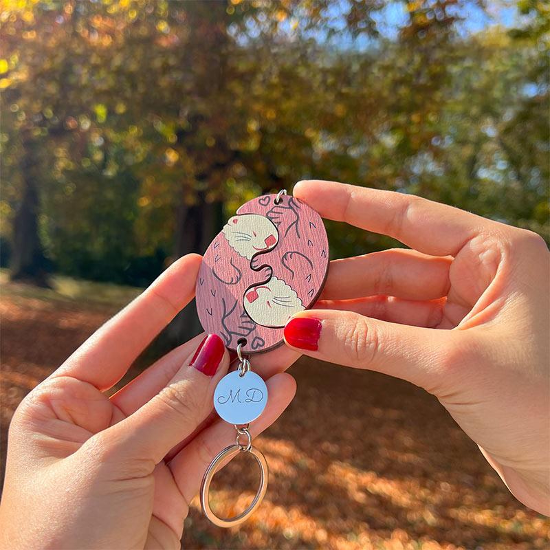 Custom Letter Cute Otter Puzzle Keychain & Couple Matching Animal Keyring Gift