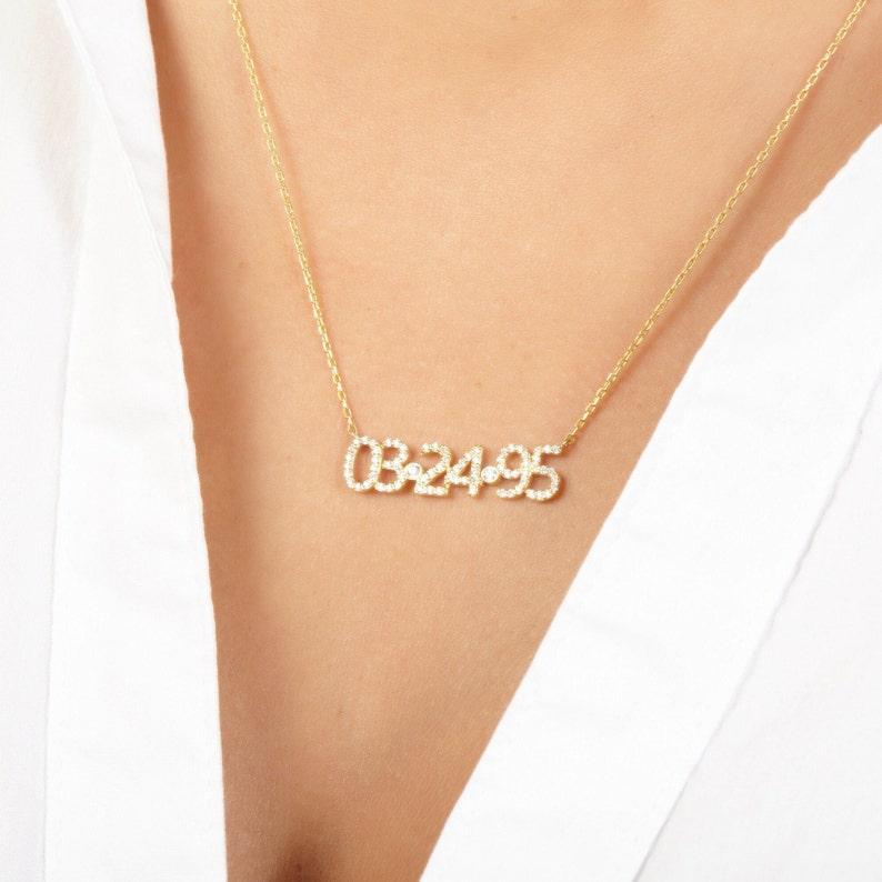 Custom Date & Zircon Keepsake Personalized Date Necklace with a Sparkling Stone Elegant Birthdate Necklace with Zircon Anniversary Gift