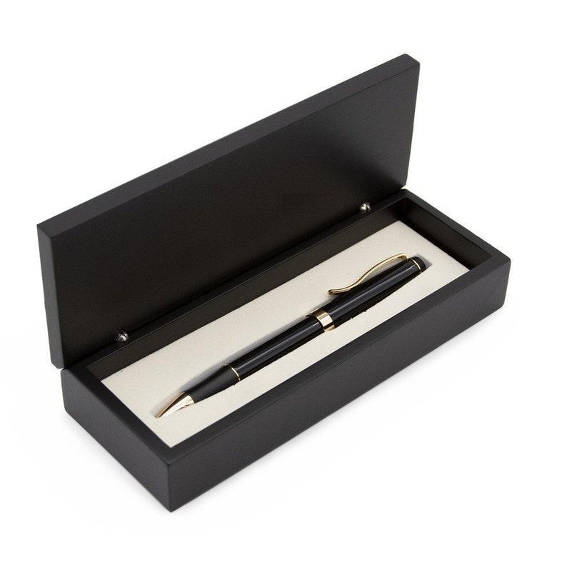 Engraved Graduation Pen with Wooden Case Set Class of 2025- Personalized Graduation Gift for Him / for Her / For Boyfriend