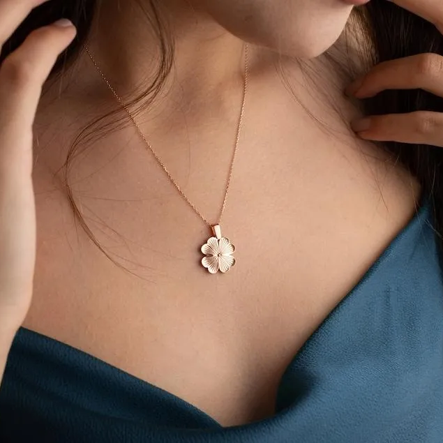 Lucky Clover Necklace Custom Secret Message Name Necklace Personalized Hidden Message Necklace Gifts for Her